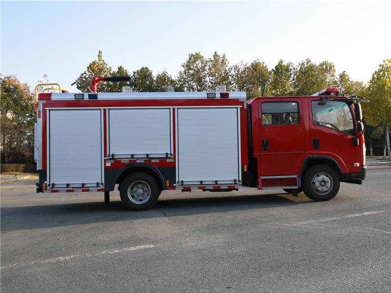 五十鈴4噸泡沫消防車(chē)