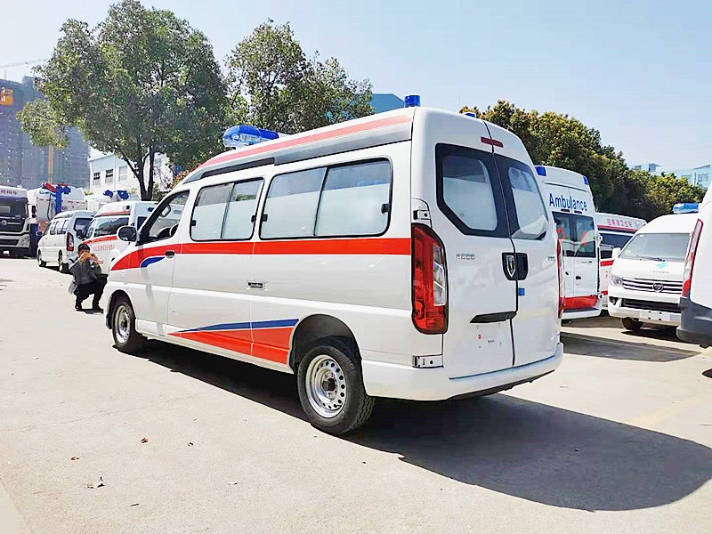 金杯海獅王救護(hù)車(chē)