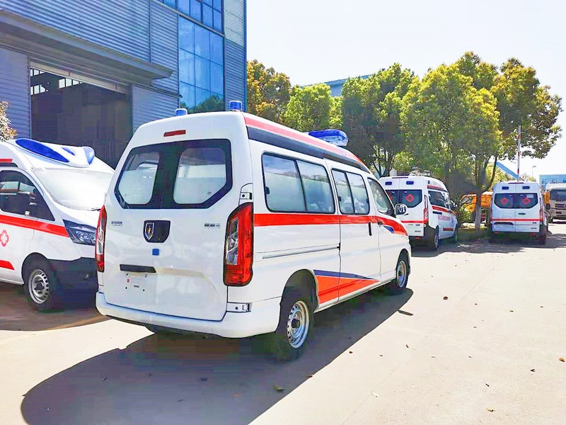 金杯海獅王救護(hù)車(chē)