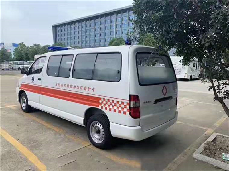 國六金杯新快運救護車（轉運型）