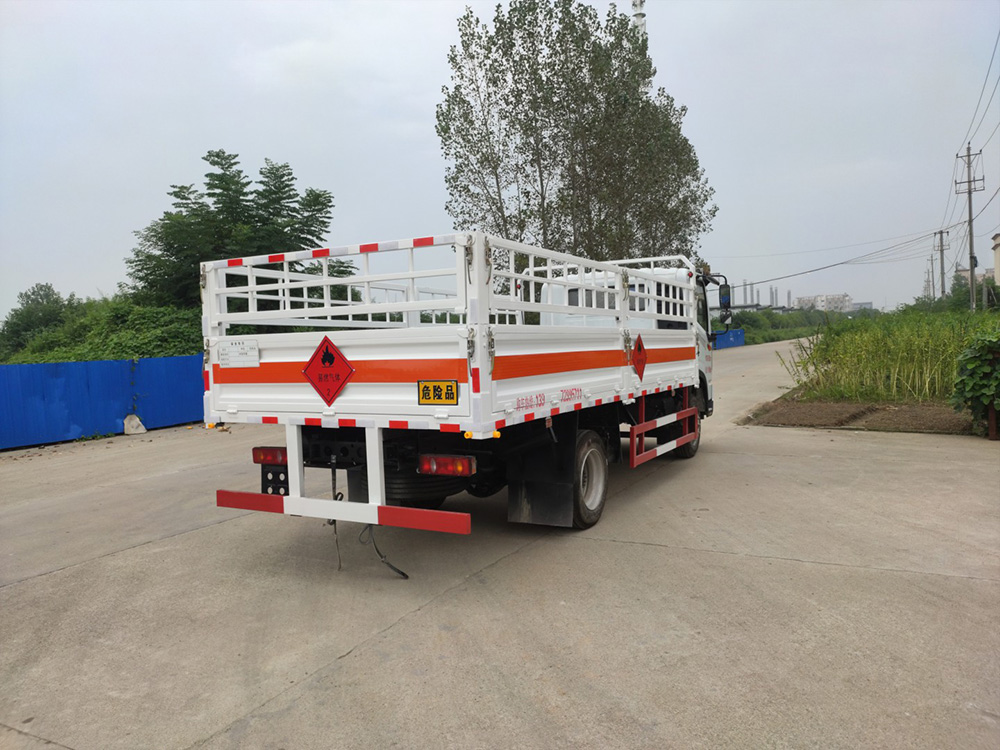 東風華神國六柴油氣瓶運輸車